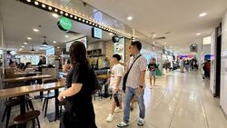 Lucky Plaza (D9), Retail #529597301